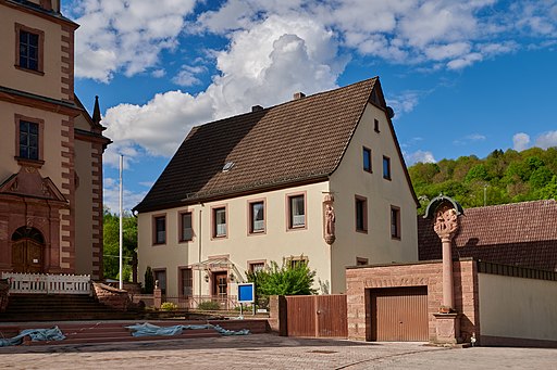 Fechenbach, Kirchplatz 5 Collenberg 20210514 008