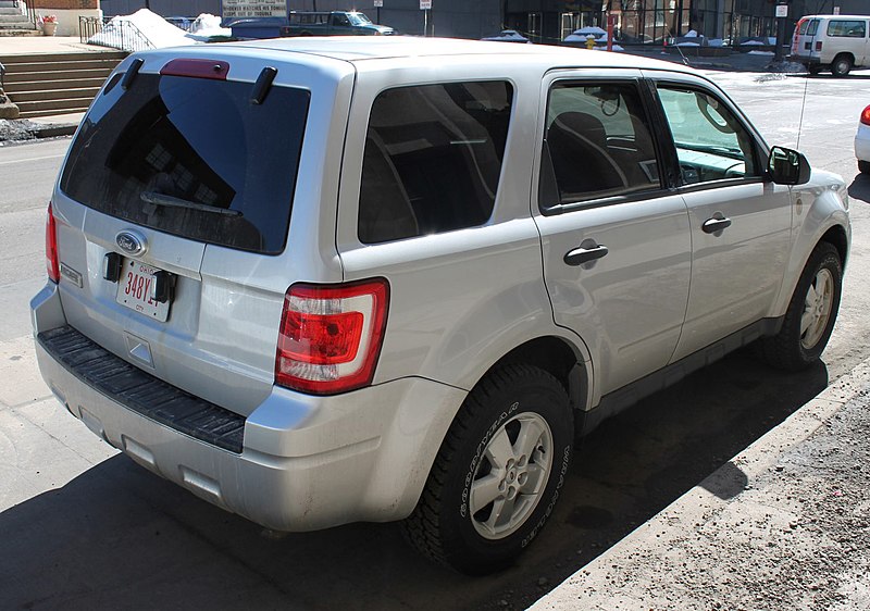 File:Ford Escape Second Generation US.jpg