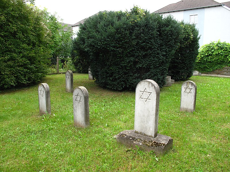 Fasciculus:Friedhof israelitisch (Tulln) 06.jpg