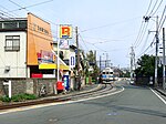 熊本電気鉄道の藤崎宮前駅 - 黒髪町駅間の併用軌道（2006年9月）