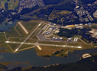 <span class="mw-page-title-main">Groton–New London Airport</span> Airport