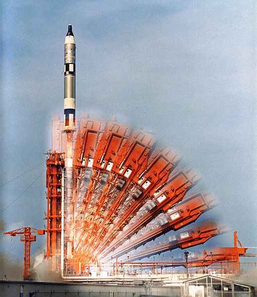 File:Gemini 10 launch time exposure - GPN-2006-000036.jpg