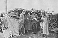 Deutsche Offiziere und Truppen, die während des Ersten Weltkriegs eine drahtlose Feldtelegrafenstation besetzen