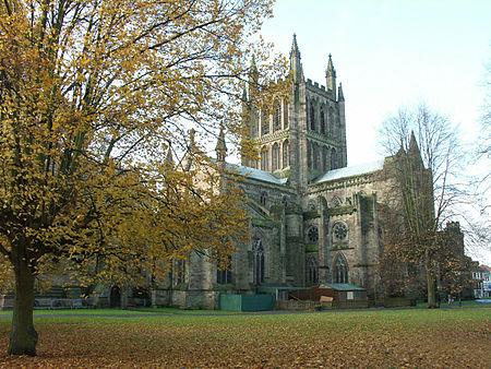 Hereford cathedral 001.JPG