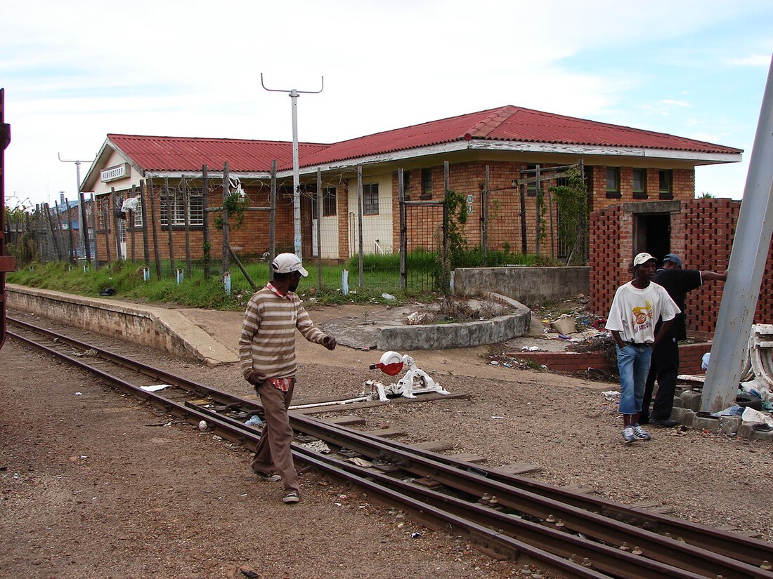 File:Humansdorp Station c.JPG