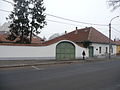Ebben az 1758-ban épült házban (Tokaji Ferenc u. 6.) laktak a diósgyőri koronauradalom ispánjai