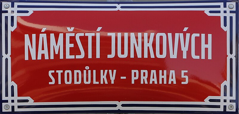 File:Junkových square, sign, Praha.jpg