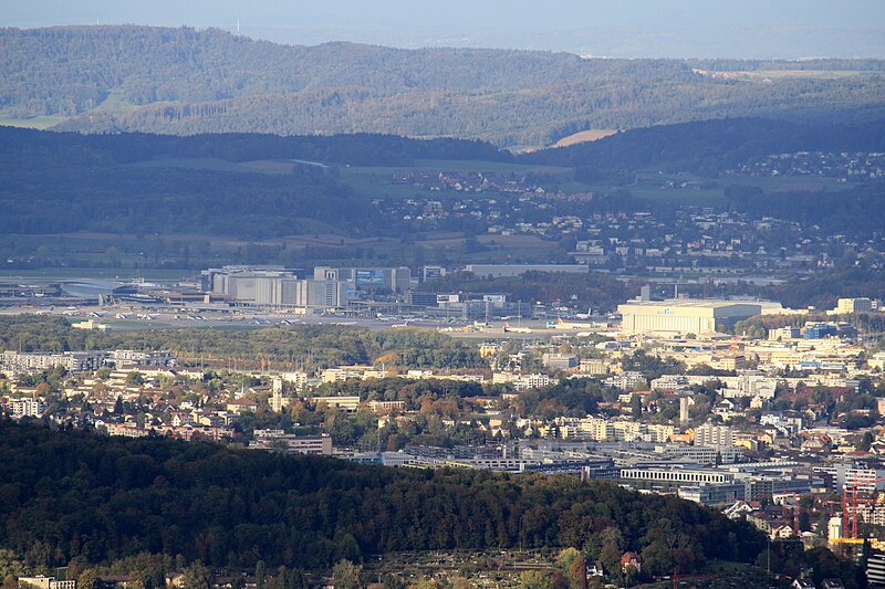 File:Käferberg - Affoltern - Kloten Flughafen - Uetlibergturm IMG 1559.jpg