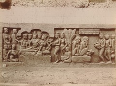 KITLV 103604 - Kassian Céphas - Bas-relief at Borobudur near Magelang - 1890-1891.tif