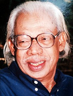 <span class="mw-page-title-main">Kakkanadan</span> Indian Malayalam-language writer (1935–2011)