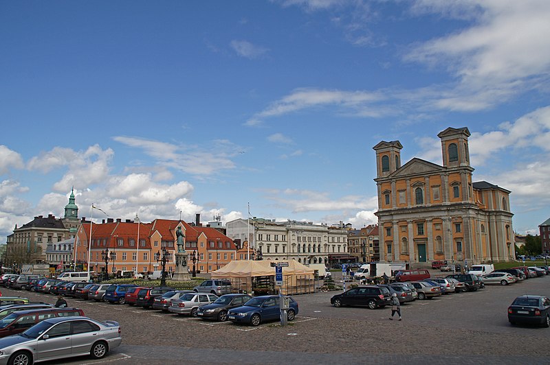 File:Karlskrona, Stortoget, Frederikskyrkan 1.jpg