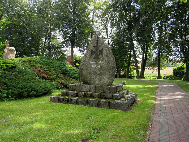 File:Klewki - pomnik z IWŚ.jpg