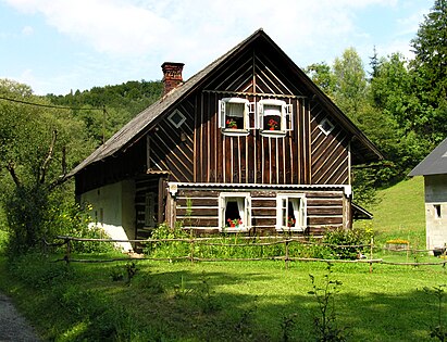 Architecture traditionnelle à Podloučky.