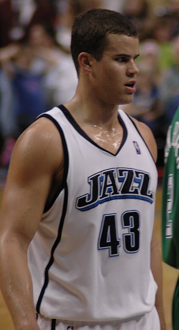 Kris Humphries was the recipient of the award in 2003.