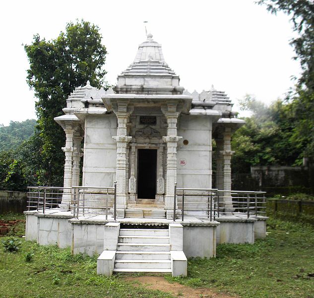 File:Kunthunath Temple, Madhuban.jpg
