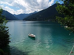 Jezero Ledro - panoramio.jpg