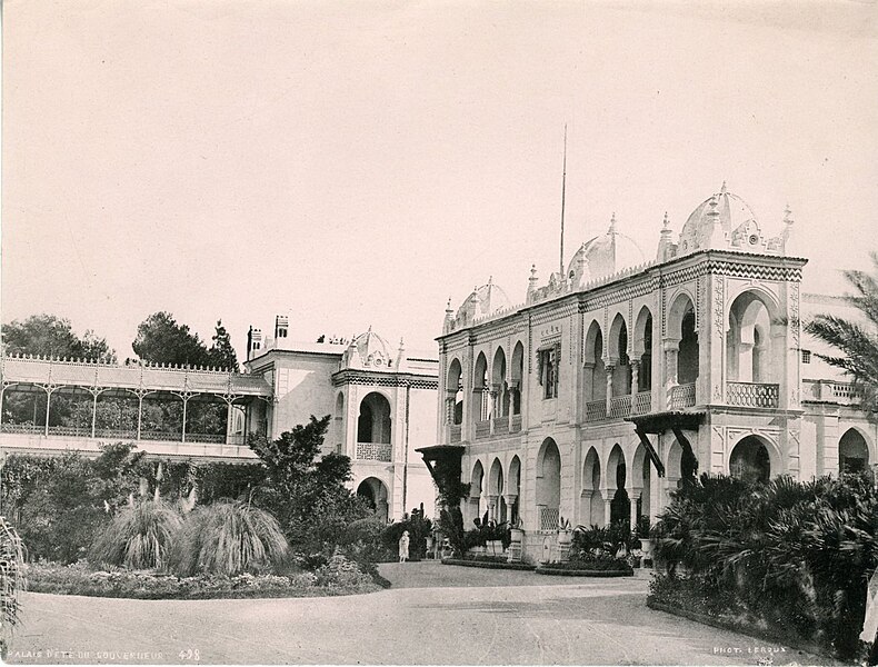 File:Le palais d'été du Gouverneur.jpg