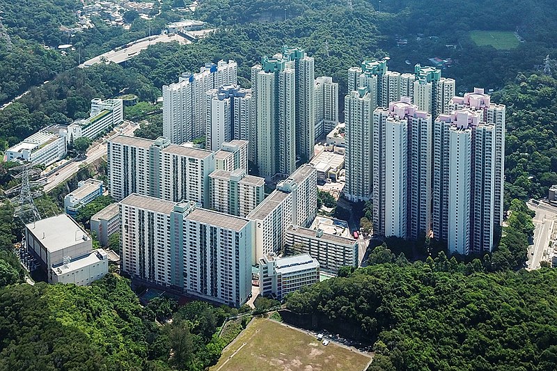 File:Lei Muk Shue Estate 2018.jpg