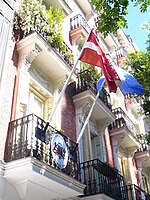 Madrid - Calle de Moreto, Embajada de Letonia 1.jpg