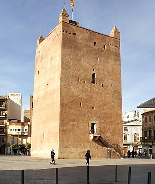 Medieval tower in Torrent, Spain.jpg