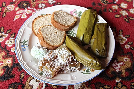 An example of Minangkabau snack foods. Usually served in weddings or family gatherings. This type is one of the most common served type.