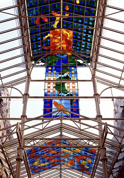 File:Modern abstract stained glass canopy of Victoria Quarter Leeds arcade by Brian Clarke, 1990.jpg