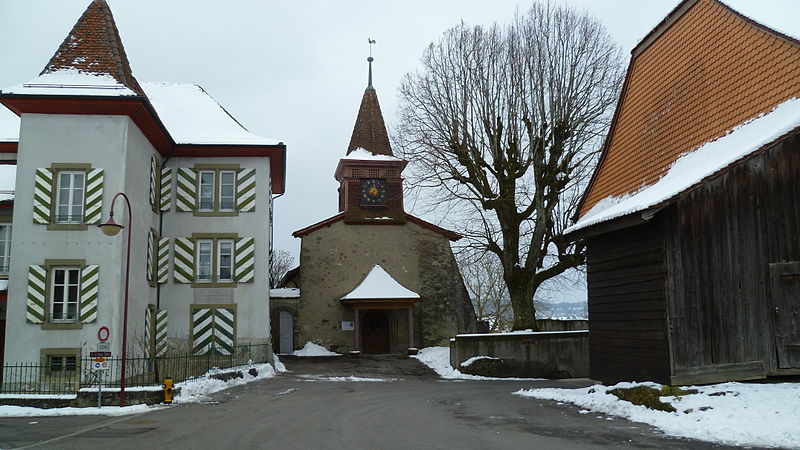 File:Morrens church and Davel house.JPG