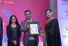 Namrrta Raai while receiving Brand Icon Award by TOI.jpg