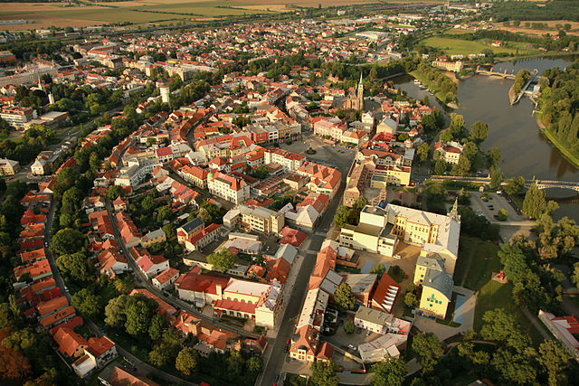 Вид на центр міста з висоти пташиного польоту