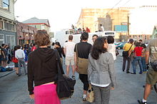 Art Murmur street scene in 2007. Oakland Art Murmur street scene 2007-08.jpg