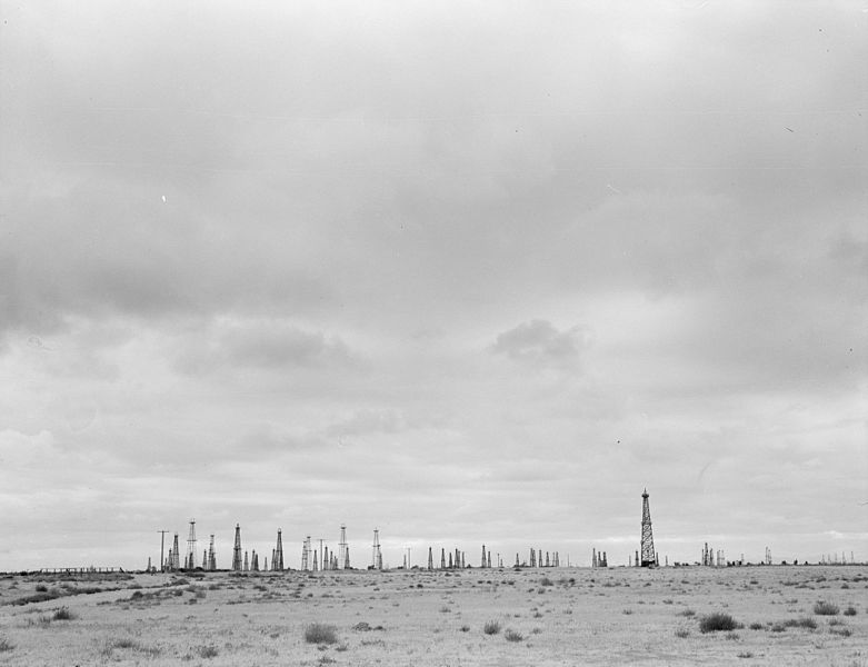 File:Oilfields California.jpg