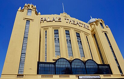 How to get to Palais Theatre with public transport- About the place