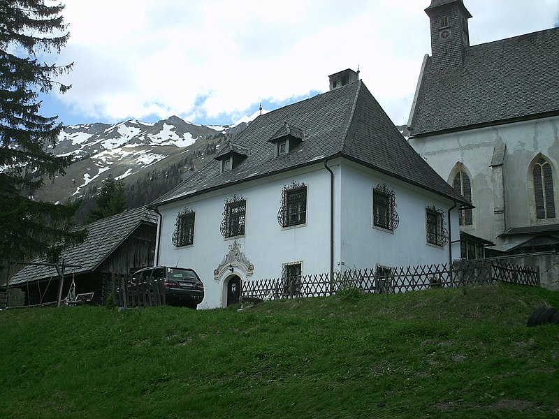 File:Pfarrstadl Seewiesen Turnau.JPG