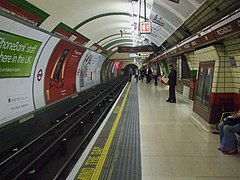 Het zuidelijke perron van de Bakerloo Line