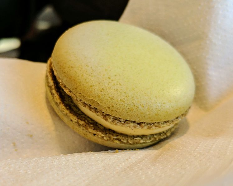 File:Pistachio macaron.jpg