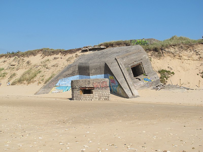 File:Plage de Zanuck-h.jpg