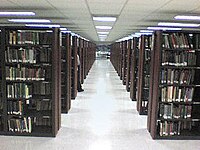 Papalık Xavierian Üniversitesi library.jpg