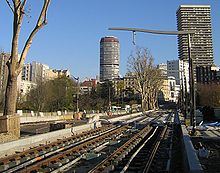 Poterne-station-tramway.jpg