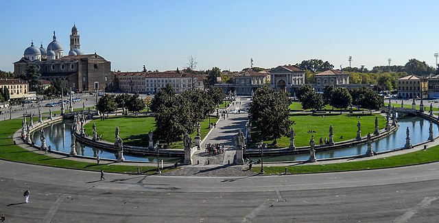 Vista su ła canałeta del Prà