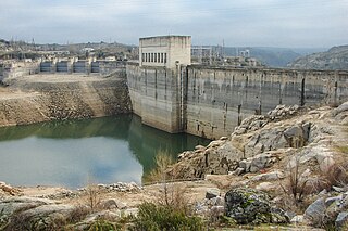 <span class="mw-page-title-main">Ricobayo Dam</span> Dam in the river Esla, province of Zamora, Castile and León, Spain