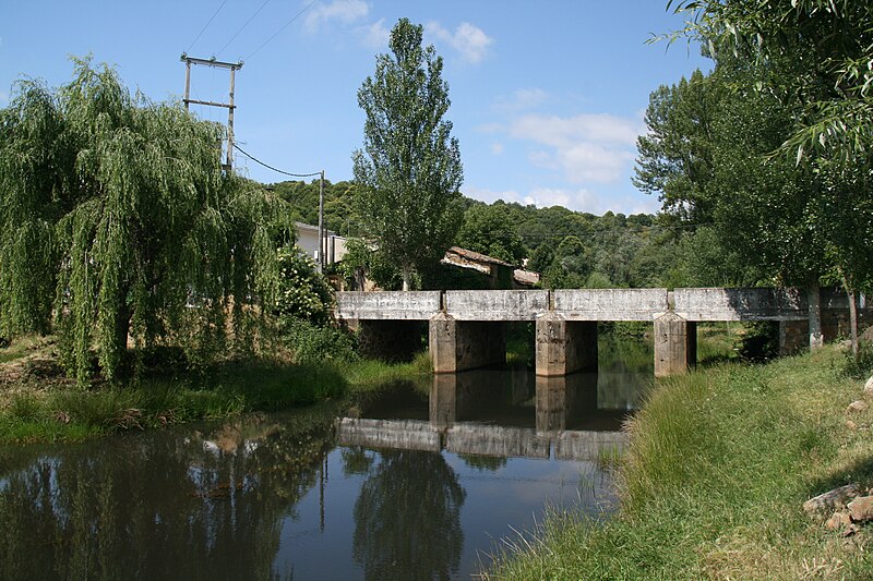 File:Puente Arriba - Pobladura de Aliste.JPG