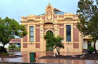 <span class="mw-page-title-main">Quorn Town Hall</span> Heritage-listed binding in Quorn, South Australia