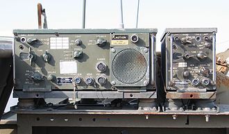 AN/VRC-47 consisting of RT-524 receiver-transmitter and R-442 receiver at Yad La-Shiryon Museum RT-524-R-442-latrun.jpg