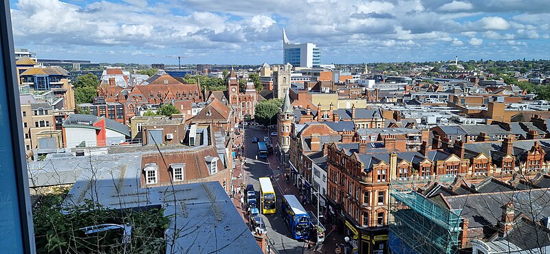 File:Reading roofscape on 2023-08-19 16.05.01.jpg