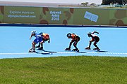 Deutsch: Badminton bei den Olympischen Jugendspielen 2018; Tag 2, 8. Oktober 2018; Viertelfinale Jungen Lauf 4 English: Roller speed skating at the 2018 Summer Youth Olympics; day 2, 8 October 2018 – Boys Quarterfinals run 4