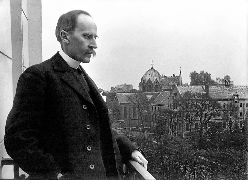 File:Romain Rolland au balcon, Meurisse, 1914 retouche.jpg