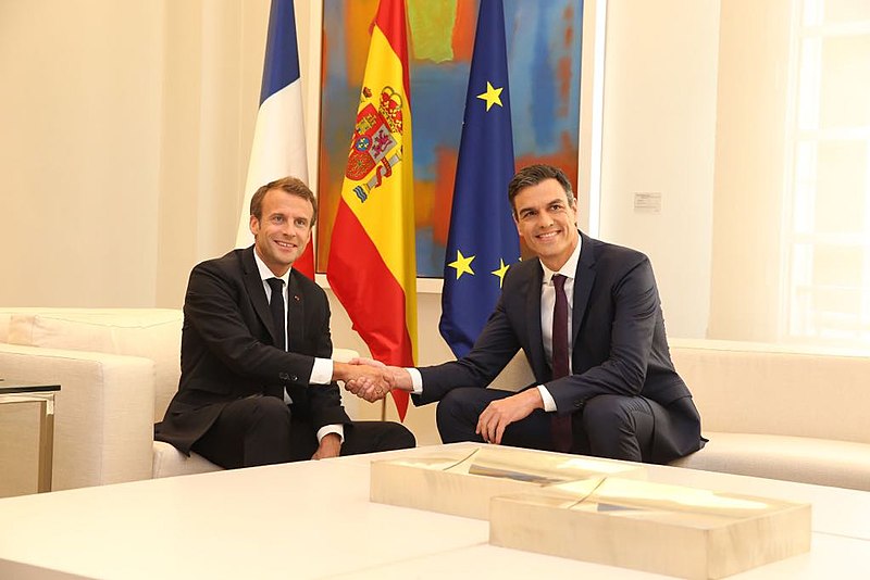 File:Sánchez y Macron se reúnen en La Moncloa La Moncloa, Madrid, jueves 26 de julio de 2018 (03).jpg