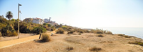 Panorama do trilho pedestre e zona das antigas Azenhas de Cai Água.