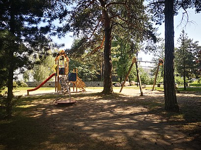 Kuidas ühistranspordiga sihtpunkti Sõjakooli Park jõuda - kohast