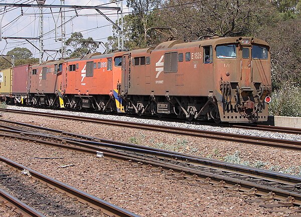 No. E1826 as Class 17E, Capital Park, 28 September 2006 SAR Class 17E E1826.JPG